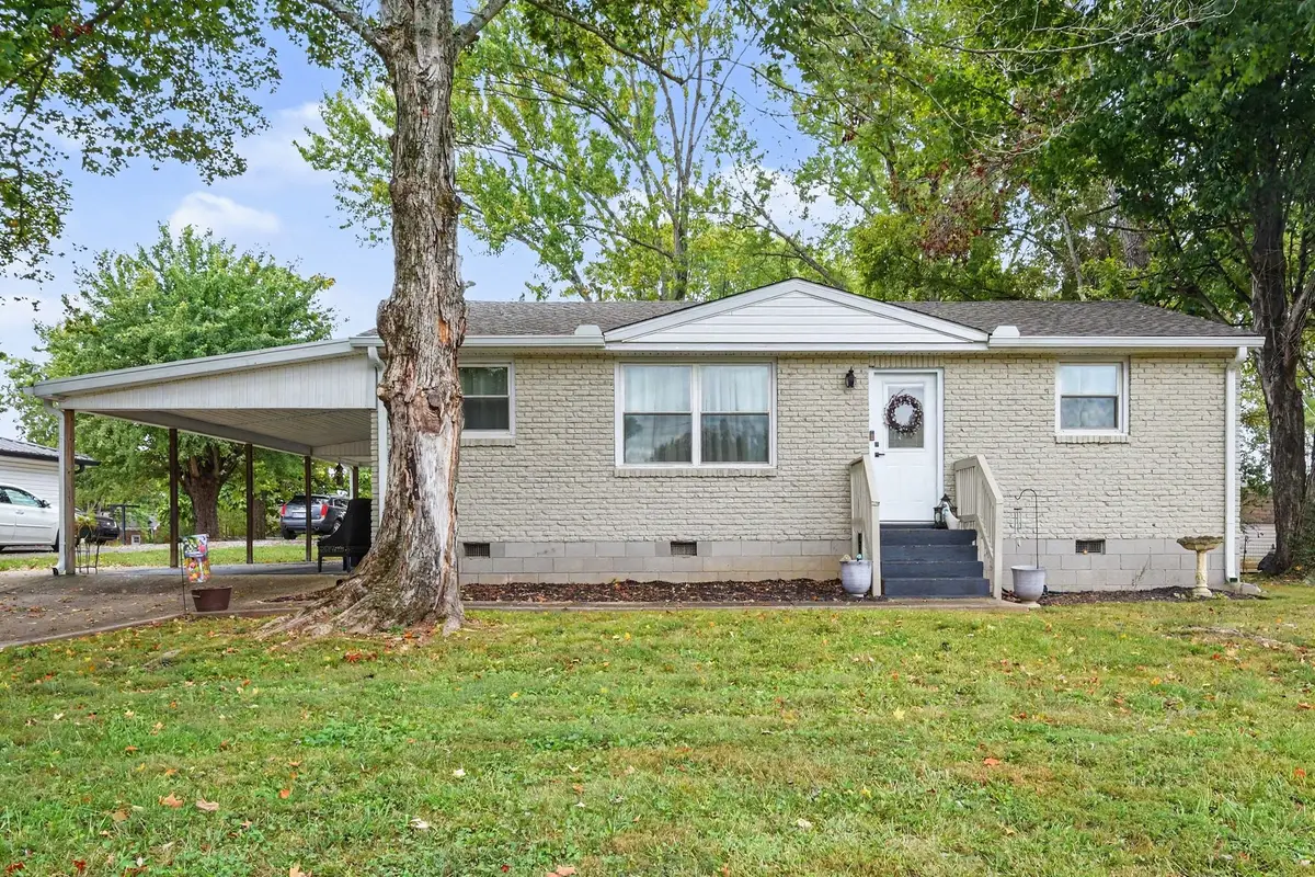 210 Alsup Dr, Springfield, TN 37172 - #1