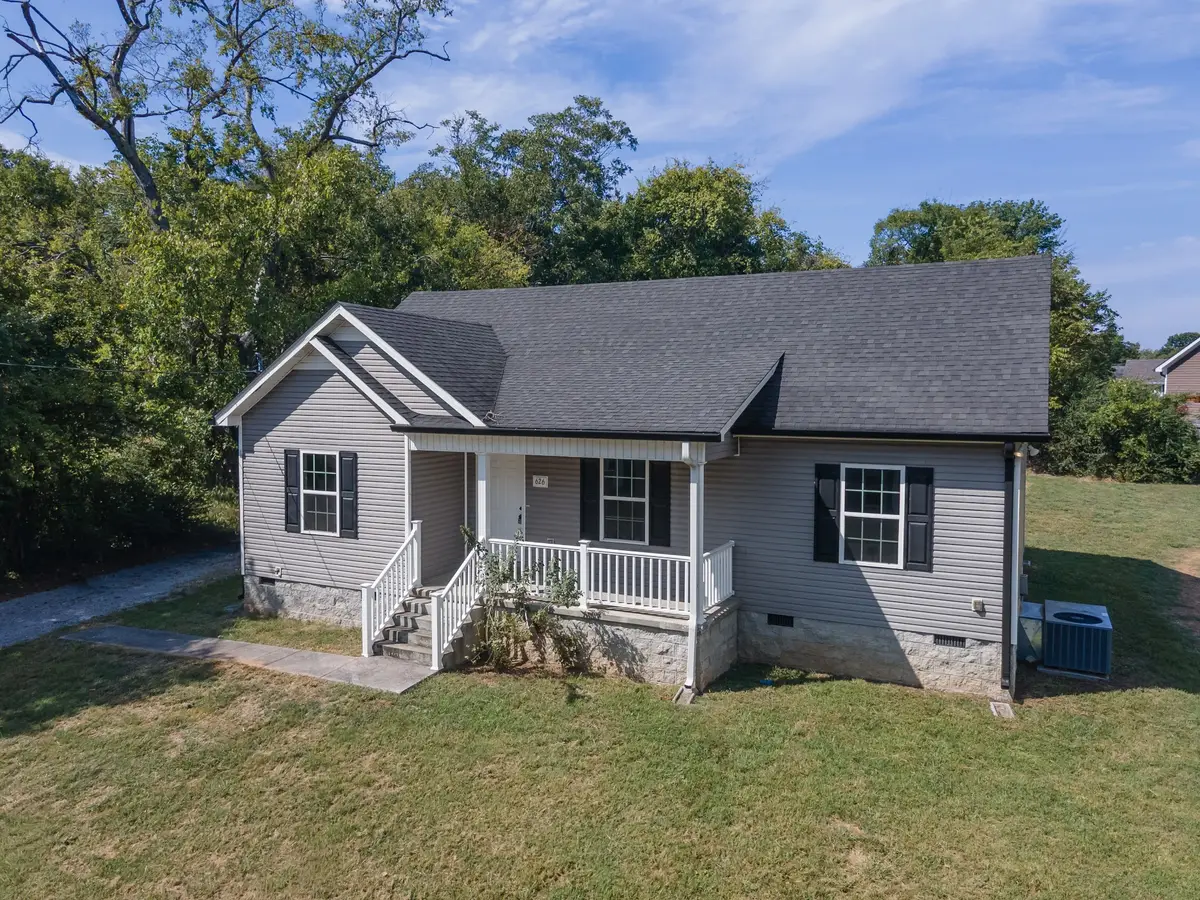 626 5th Ave N, Lewisburg, TN 37091 - #1