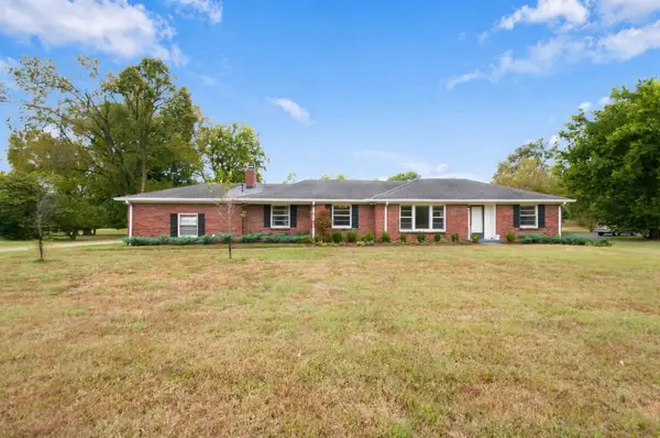 6313 Robin Hill Road, Nashville, TN 37205