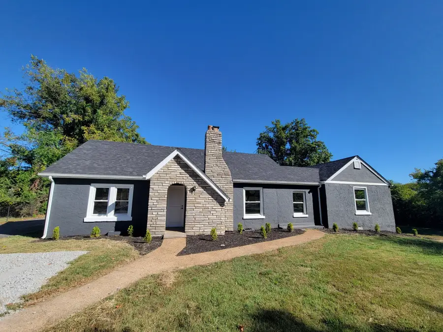 241 Aurora Ave, Madison, TN 37115 - #2