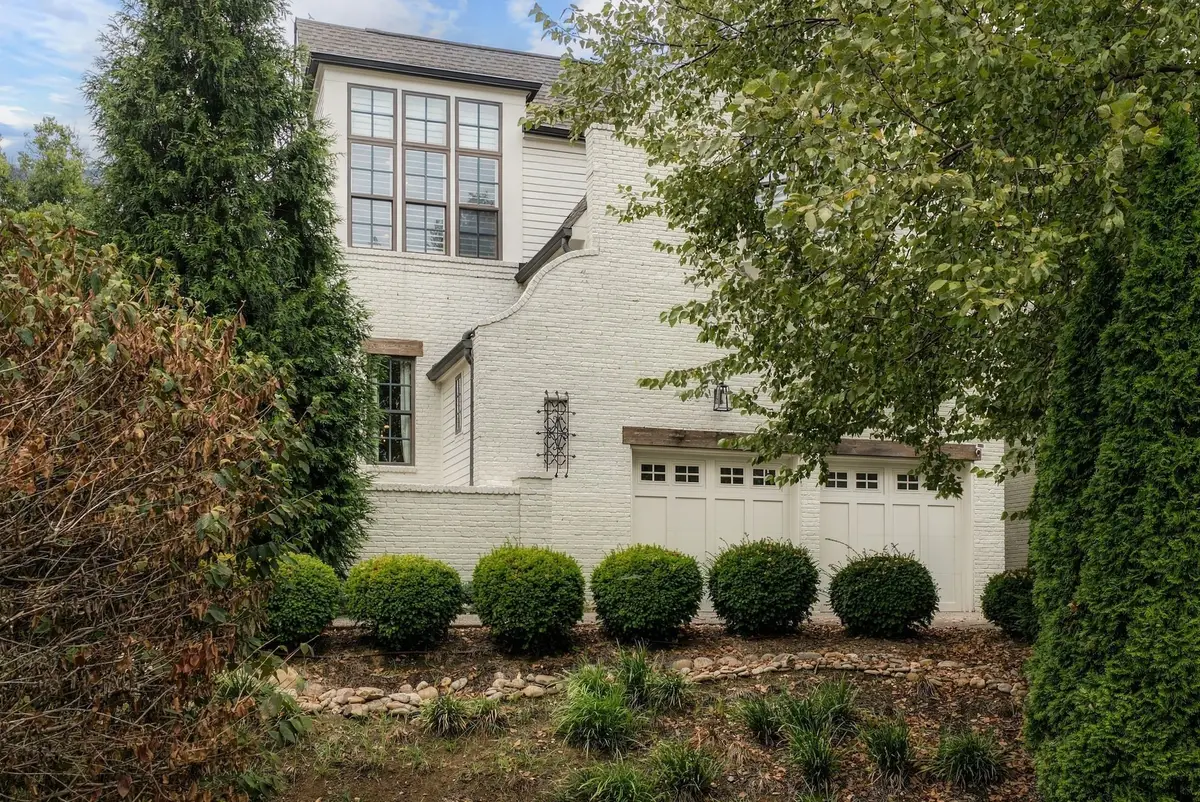 2030 Castleman Dr, Nashville, TN 37215 - #1