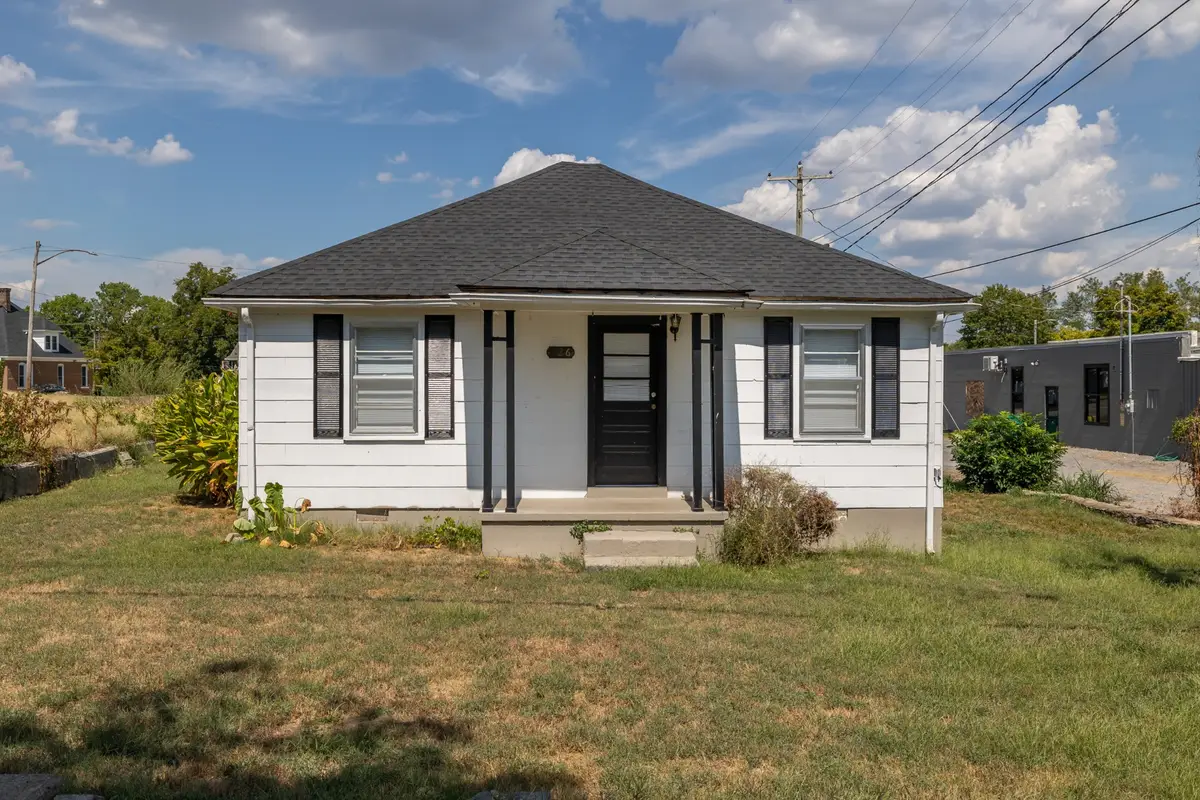 626 Cedar St, Lewisburg, TN 37091 - #1