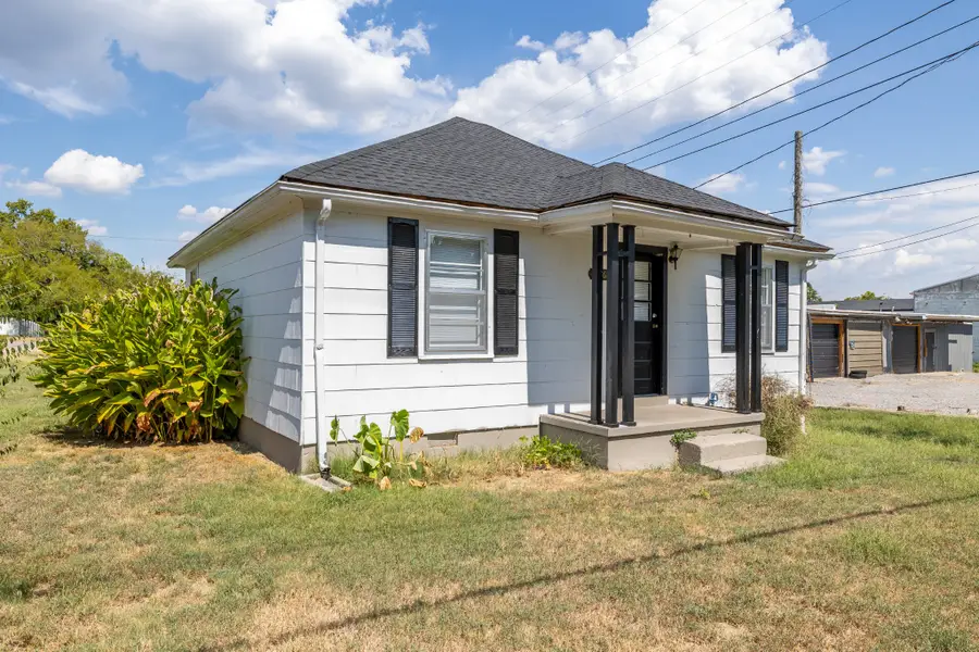 626 Cedar St, Lewisburg, TN 37091 - #2