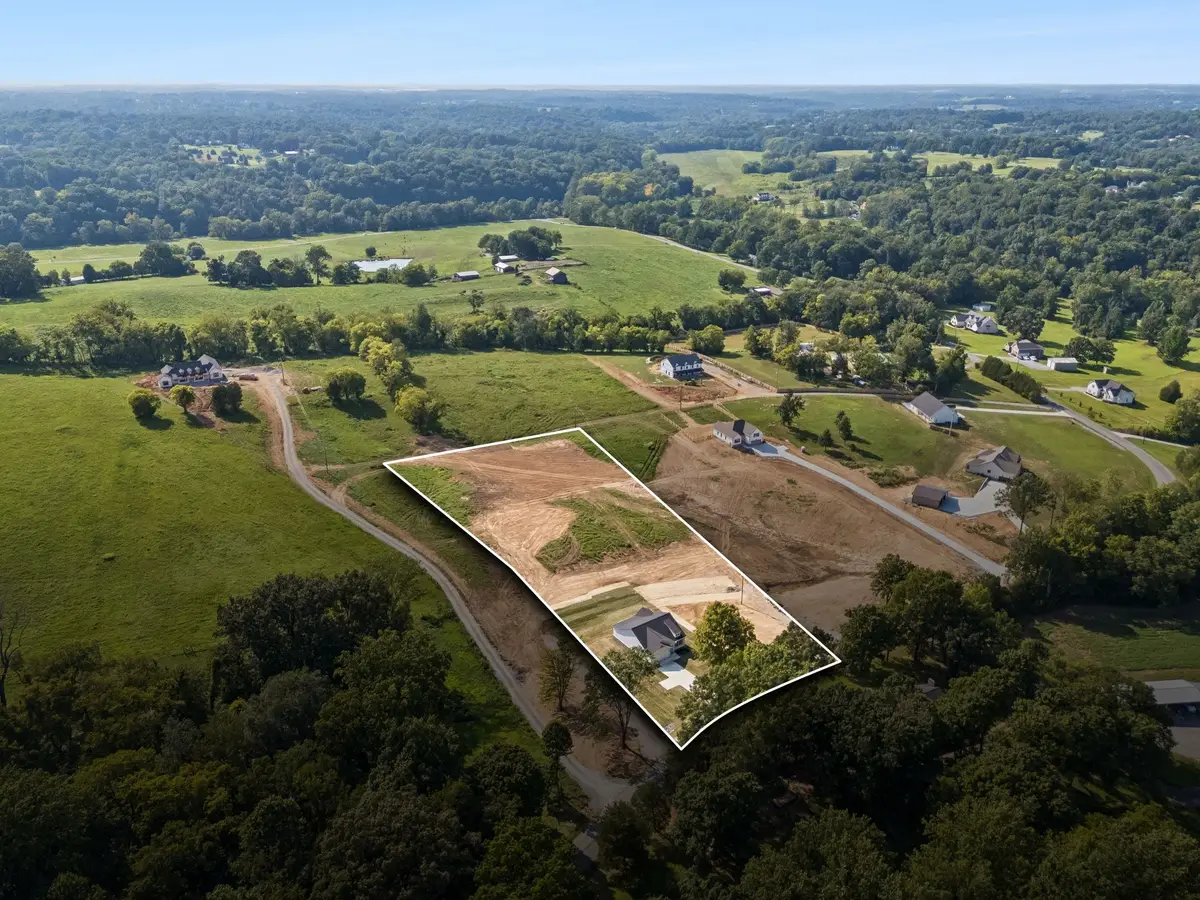 7982 Gideon Rd, Greenbrier, TN 37073 - #1