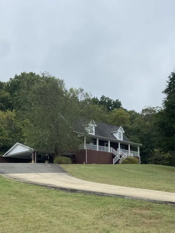 107 Brandon Ln, Woodbury, TN 37190