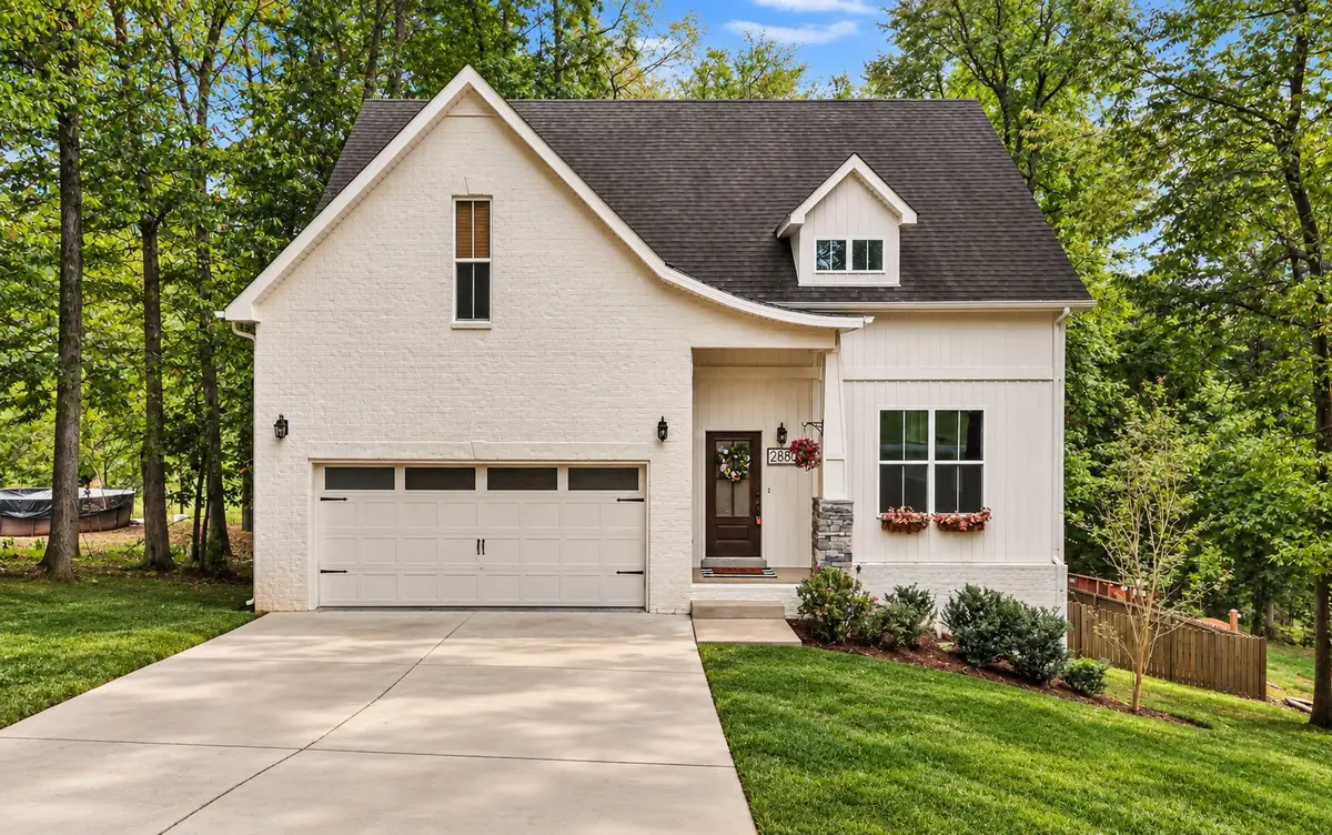 2880 Scenic Dr, Clarksville, TN 37043 - #1