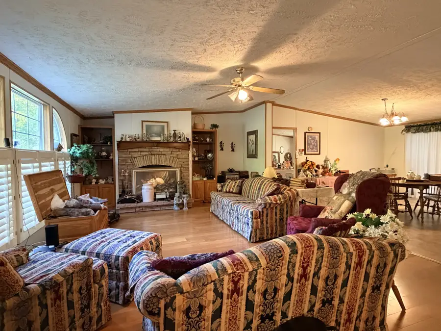 561 Mans Hollow Rd, Kingston, TN 37763 - #2