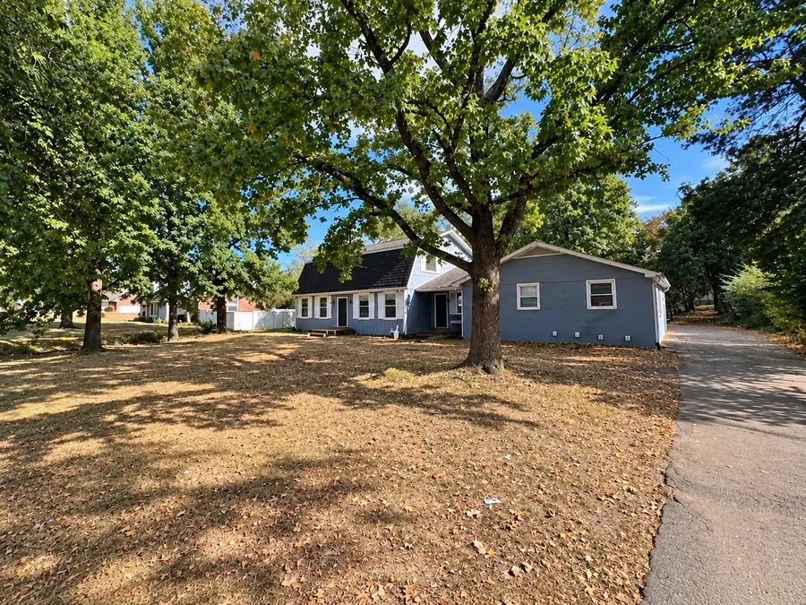 4059 Lake Pkwy, Hermitage, TN 37076 - #2