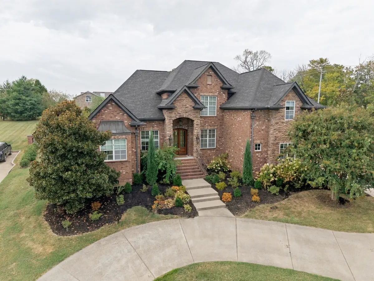 2818 Roddy Bridge Rd, Thompsons Station, TN 37179 - #1