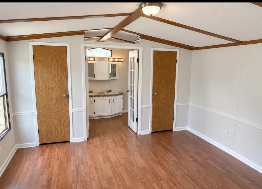 8 Young Bottom Ln, Buffalo Valley, TN 38548 - #3