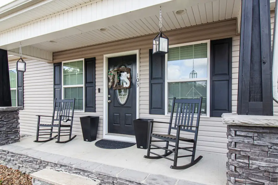 103 Williamsburg Blvd, Tullahoma, TN 37388 - #2