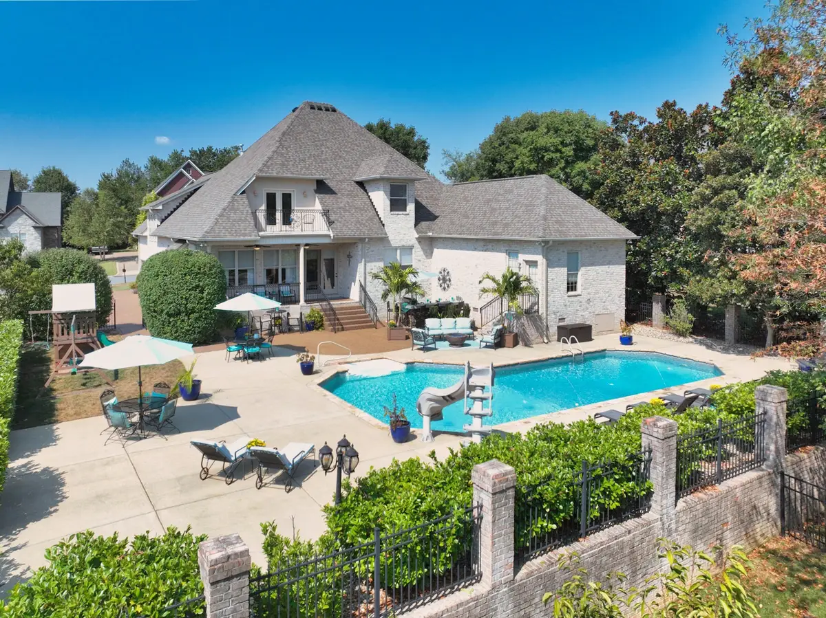 1040 Somerset Downs Blvd, Hendersonville, TN 37075 - #1