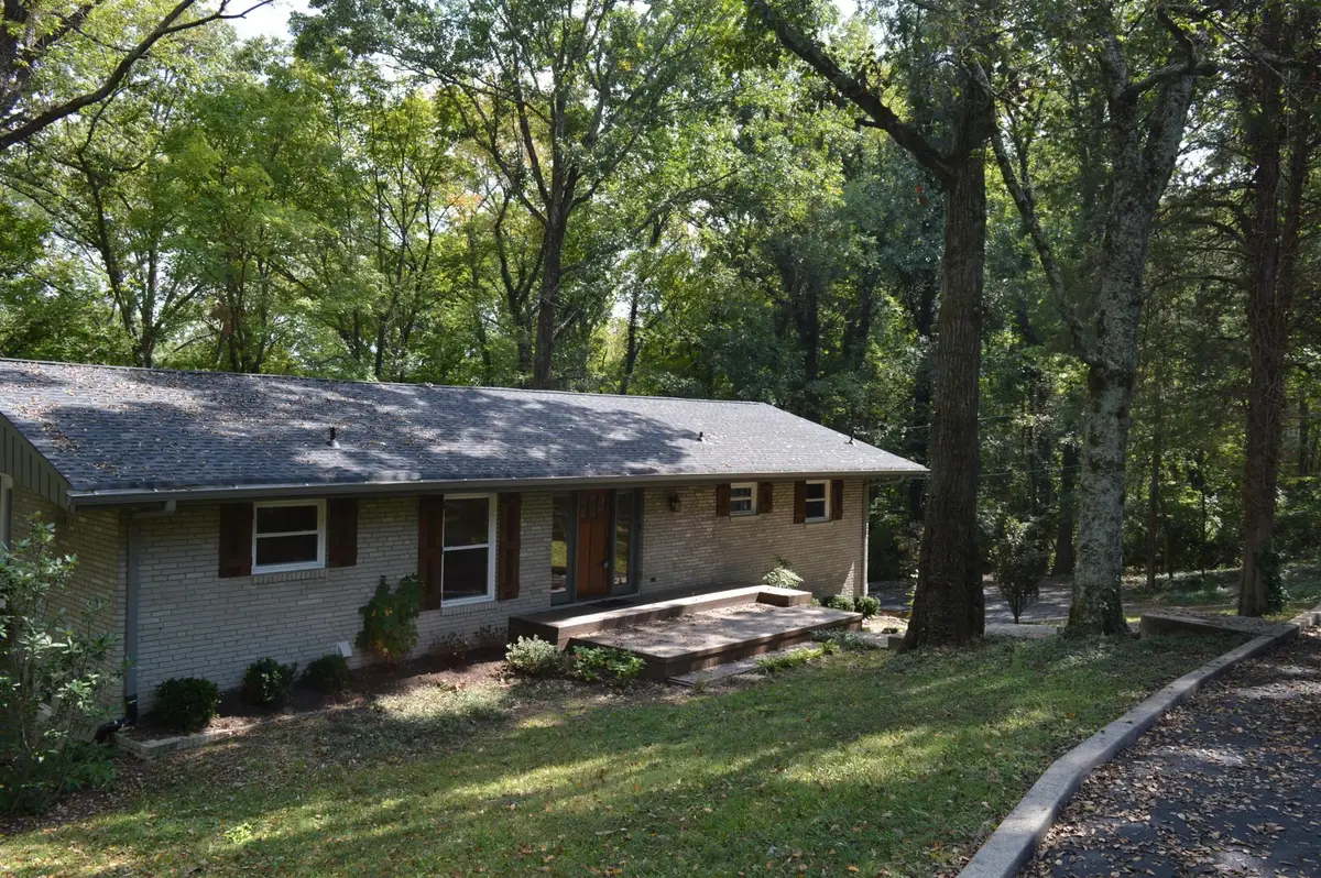 920 Rodney Dr, Nashville, TN 37205 - #1