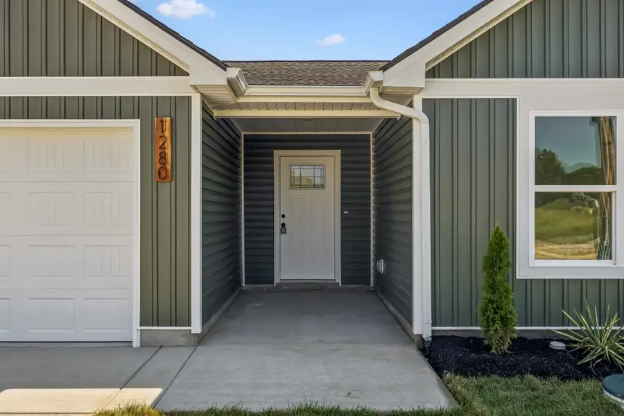 1280 Heflin St E, Cedar Hill, TN 37032 - #2