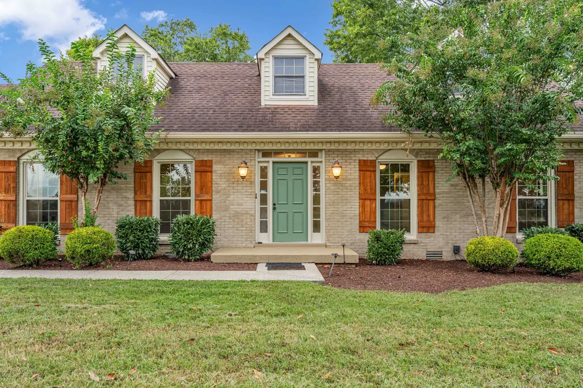 113 Brights Ln, Gallatin, TN 37066 - #1
