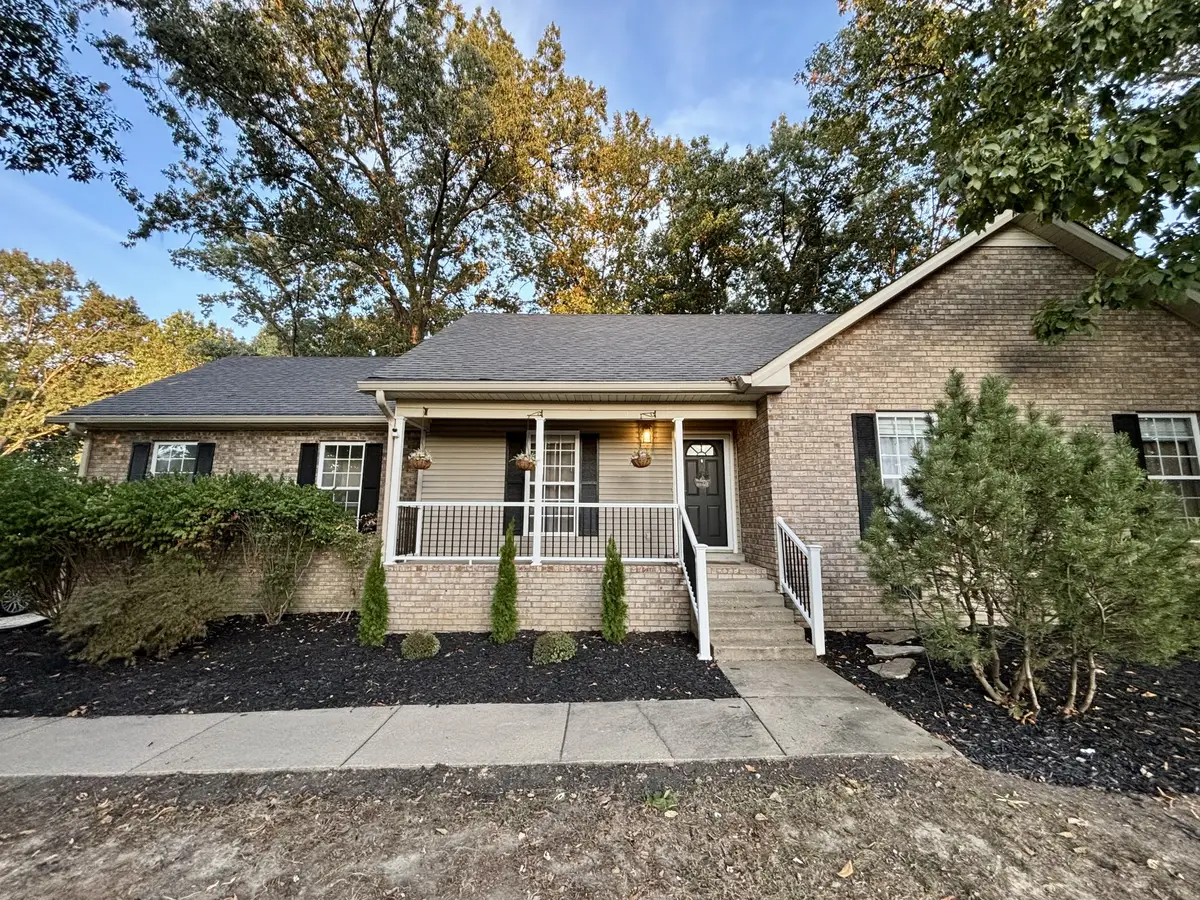 1083 Archer Dr, White House, TN 37188 - #1