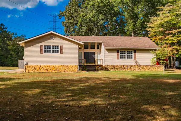 118 Autumn Ln, Tullahoma, TN 37388
