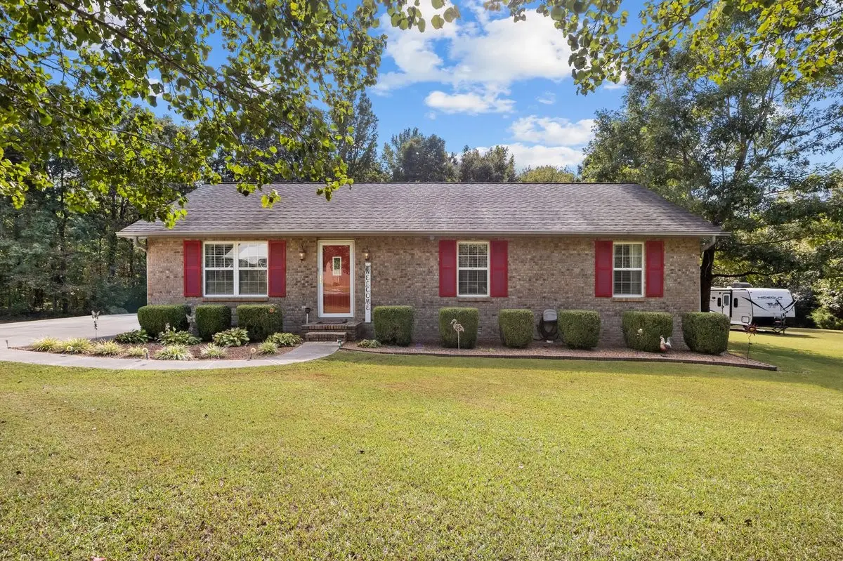 609 Shades Crest Dr, New Johnsonville, TN 37134 - #1