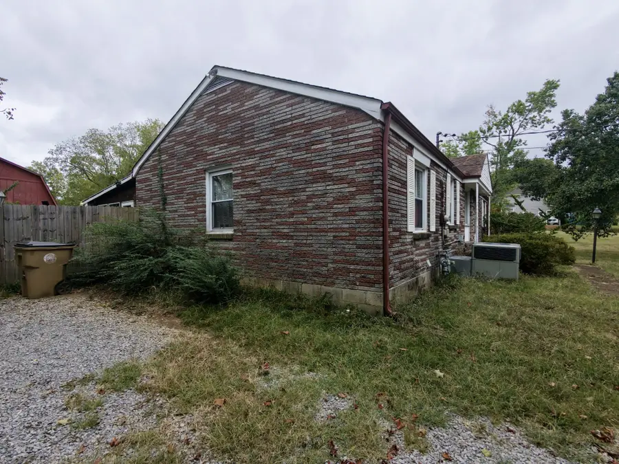 940 Snow Ave, Madison, TN 37115 - #3