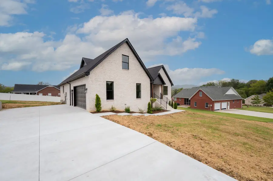 135 Pin Oak Dr, Woodbury, TN 37190 - #3