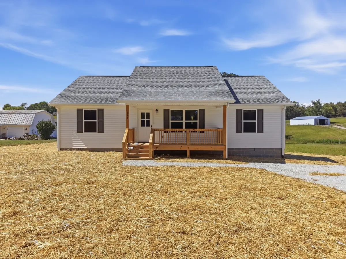593 Doyle St, Doyle, TN 38559 - #1