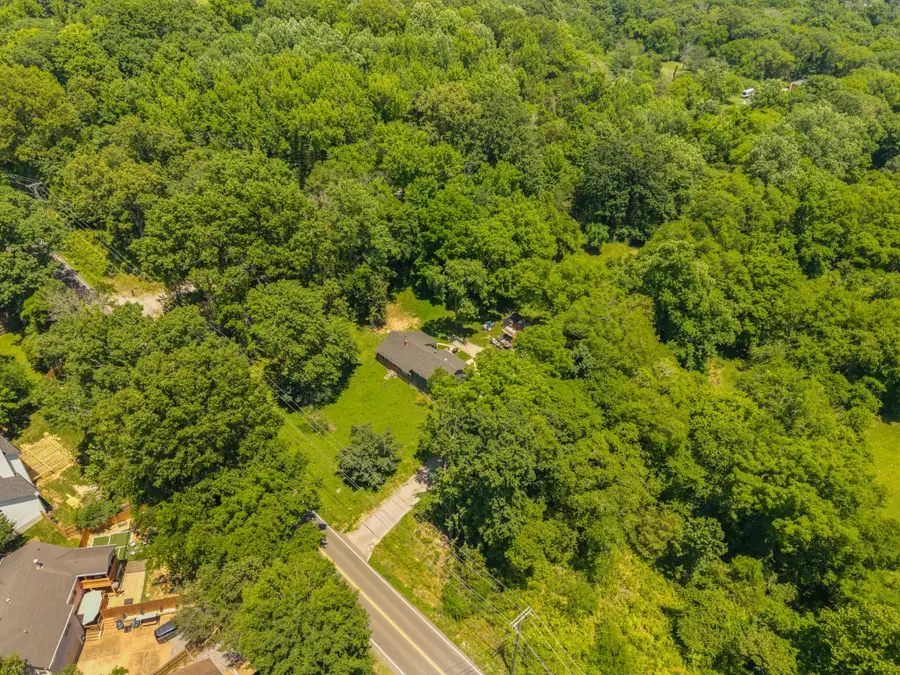 1083 Tulip Grove Rd, Hermitage, TN 37076 - #3