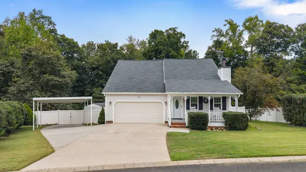 132 Alexanders Cir Nw, Cleveland, TN 37312