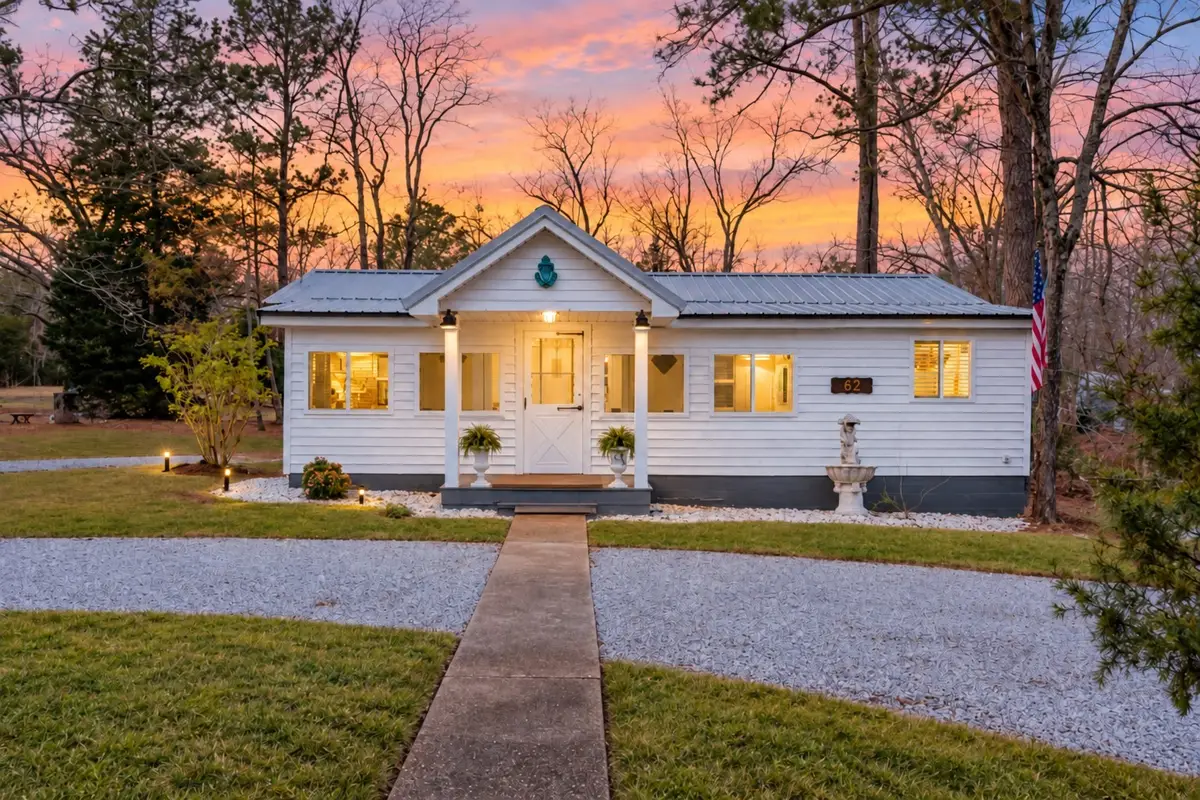 62 Foster Dr, Camden, TN 38320 - #1