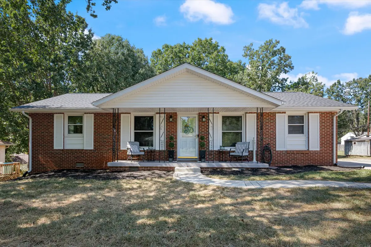 418 Seay Ct, Clarksville, TN 37043 - #1