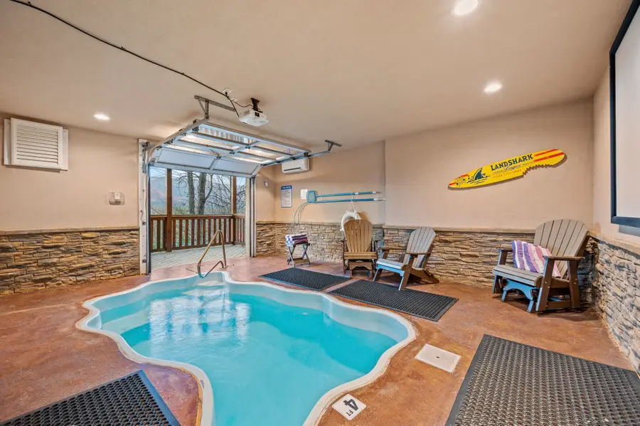 2136 E View Dr, Sevierville, TN 37876 - #2