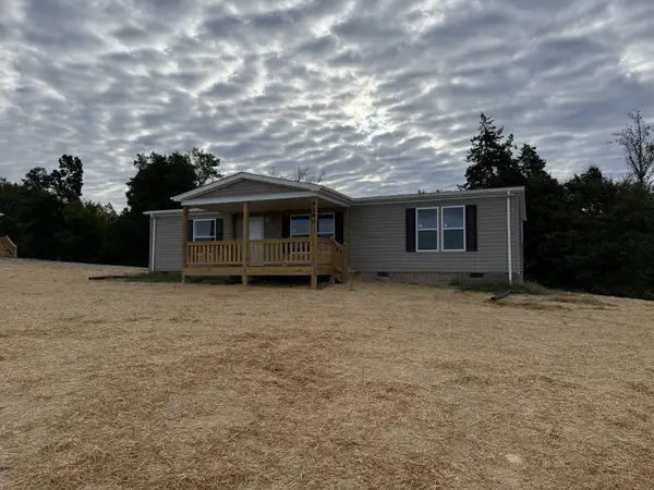 9318 Sunrise Rd, Red Boiling Springs, TN 37150