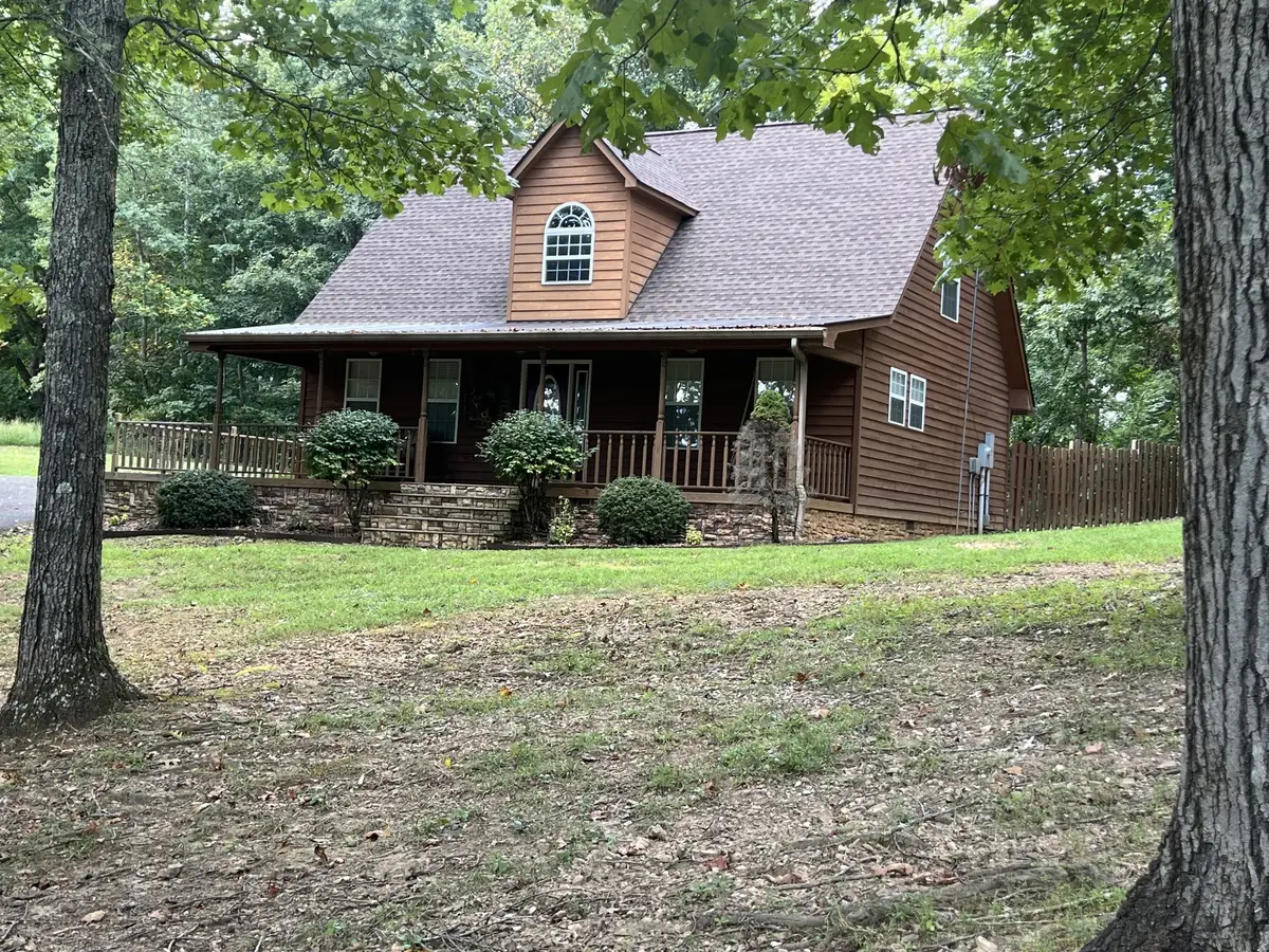 142 Hidden Hollow Rd, Burkesville, KY 42717 - #1