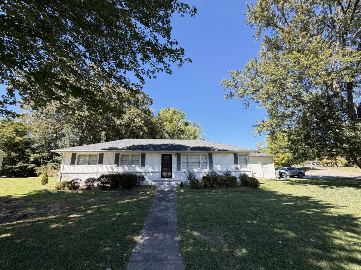 109 Flower Pt, Estill Springs, TN 37330 - #1