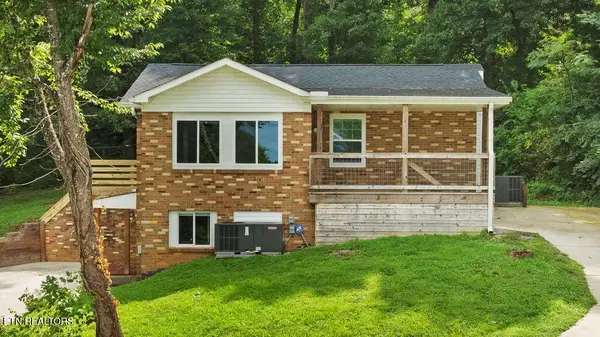 616618 Kinzel Ave, Maryville, TN 37804
