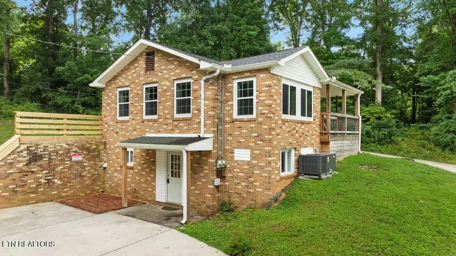 616618 Kinzel Ave, Maryville, TN 37804 - #2
