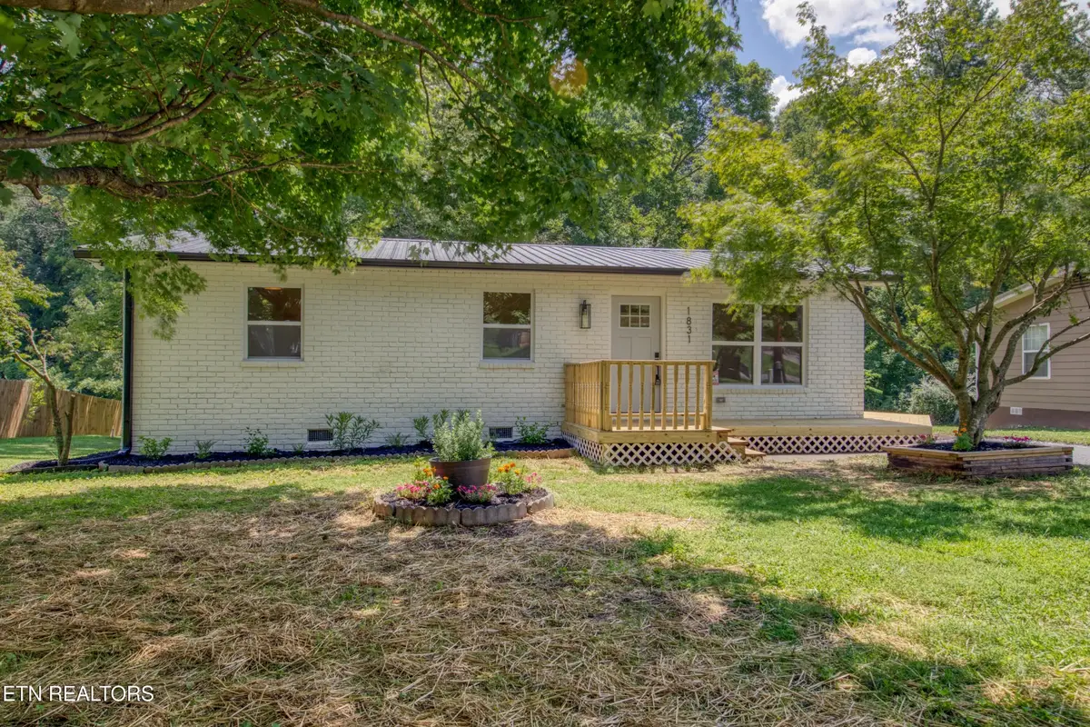 1831 Outer Drive, Lenoir City, TN 37771 - #1