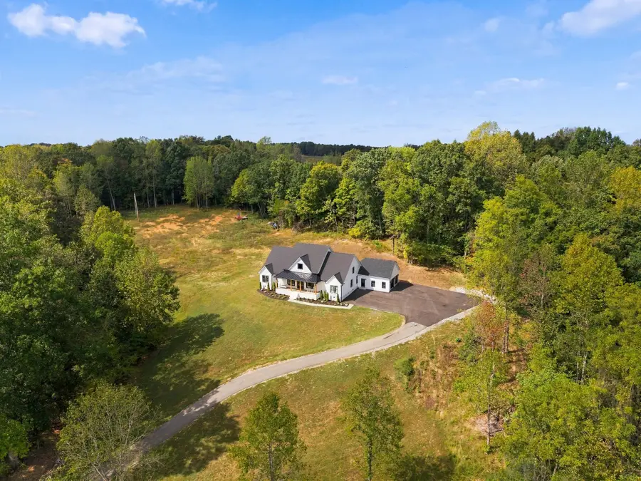112 Berry Rd, Dickson, TN 37055 - #2