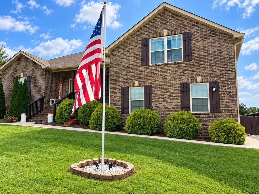 555 New Deal Potts Rd, Cottontown, TN 37048 - #2