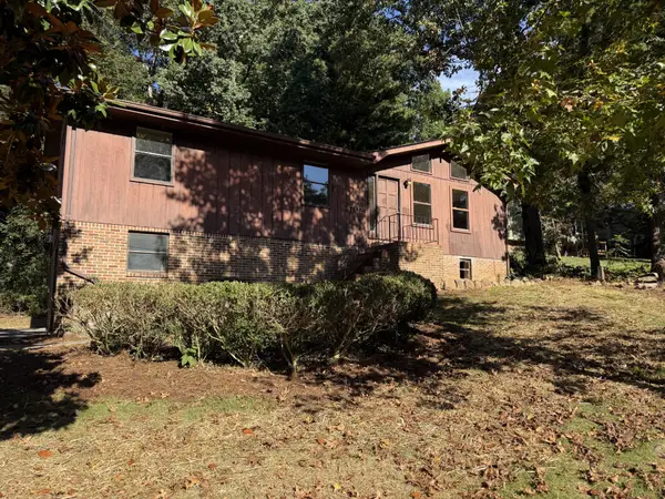 4702 Pebble Brook Cir Ne, Cleveland, TN 37312