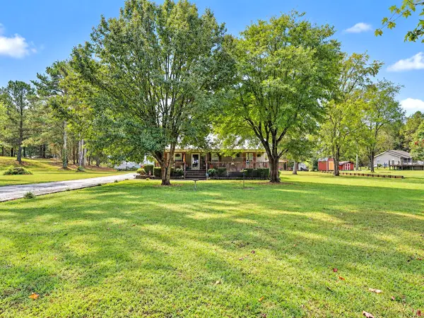 190 Burgess Dr, Benton, TN 37307