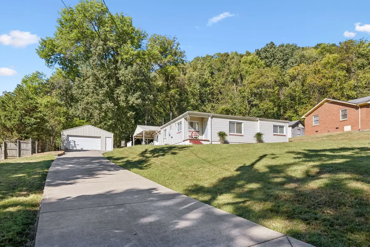 3703 Homeland Dr, Nashville, TN 37218 - #1