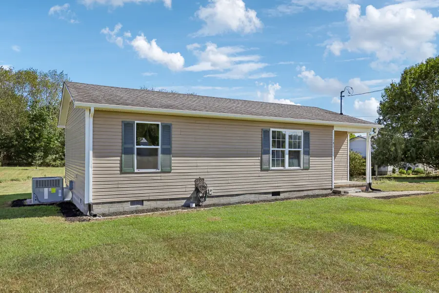 181 S C St, Hillsboro, TN 37342 - #3
