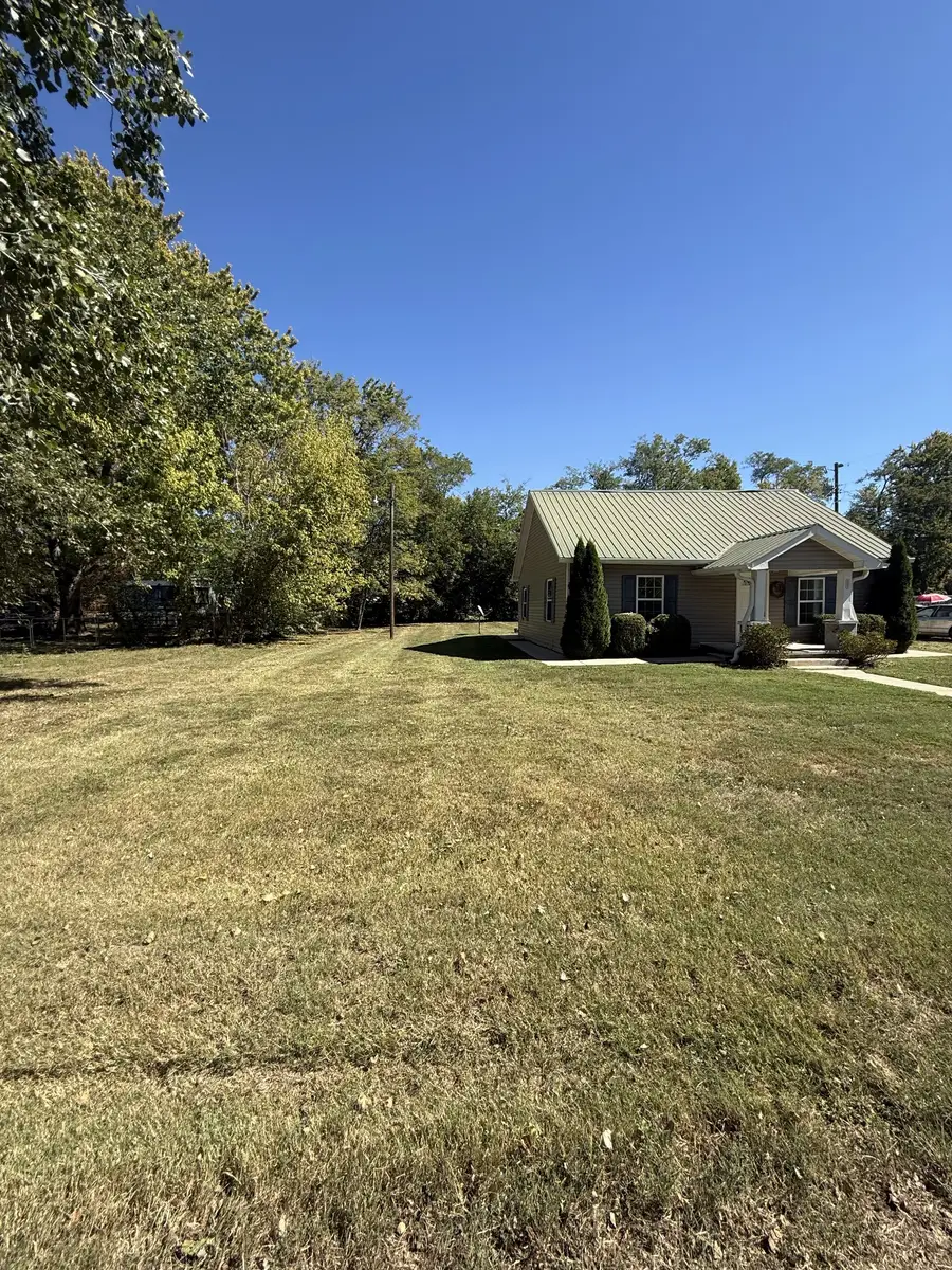 201 Dollar Ave, Portland, TN 37148 - #3