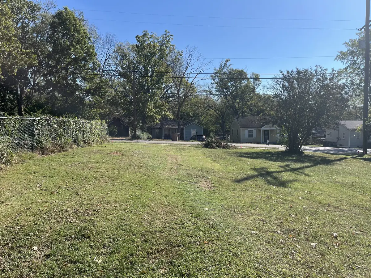645 Delaware Ave, Madison, TN 37115 - #1