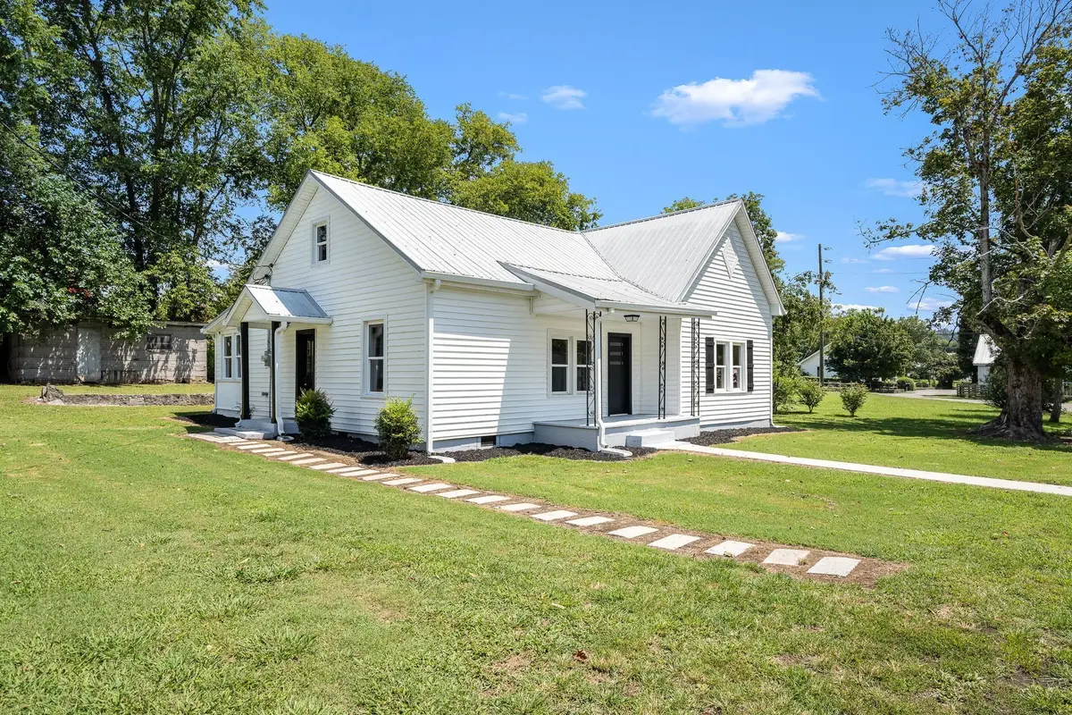 112 Re Davenport Ave, Auburntown, TN 37016 - #1