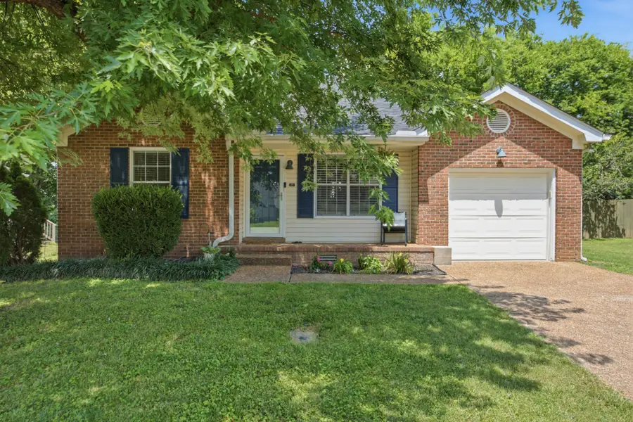 365 N Birchwood Dr, Hendersonville, TN 37075 - #3