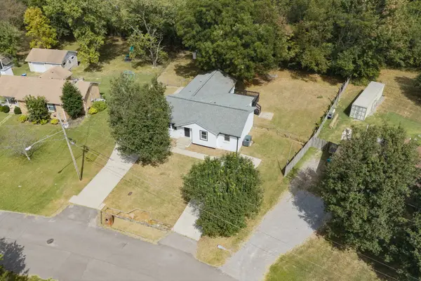 206 Tarrytown Dr, Smyrna, TN 37167