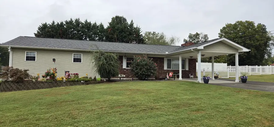 508 S Asbury Dr, Pigeon Forge, TN 37863 - #3