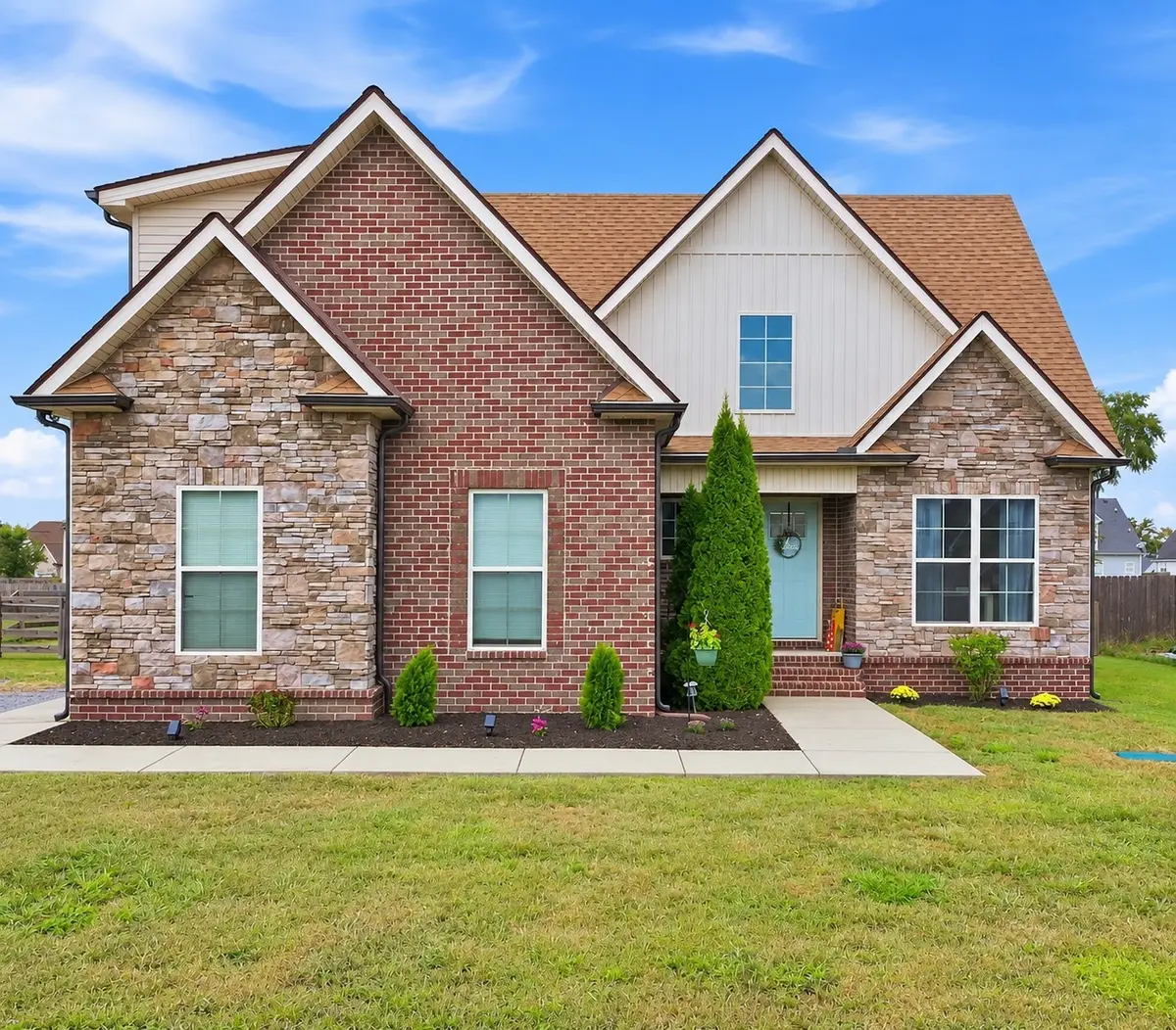 528 Long Creek Dr, Christiana, TN 37037 - #1