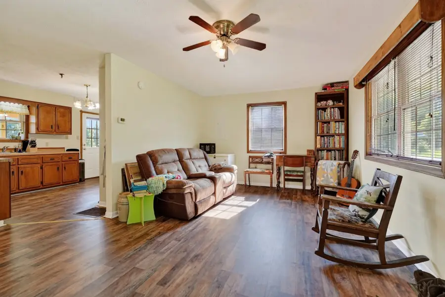 131 Fisk Rd, Livingston, TN 38570 - #3